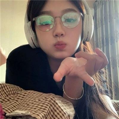 情迷希拉曼地：璀璨名姝